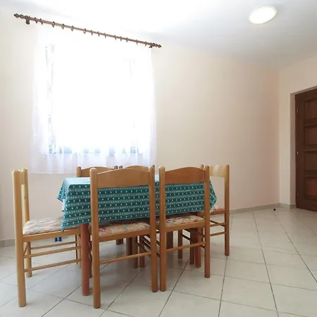 Sebastian 1842 Apartmán *