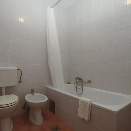 Sebastian 1842 Apartmán *