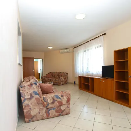 Sebastian 1842 Apartmán *
