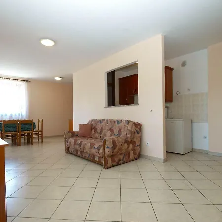 Sebastian 1842 Apartmán *